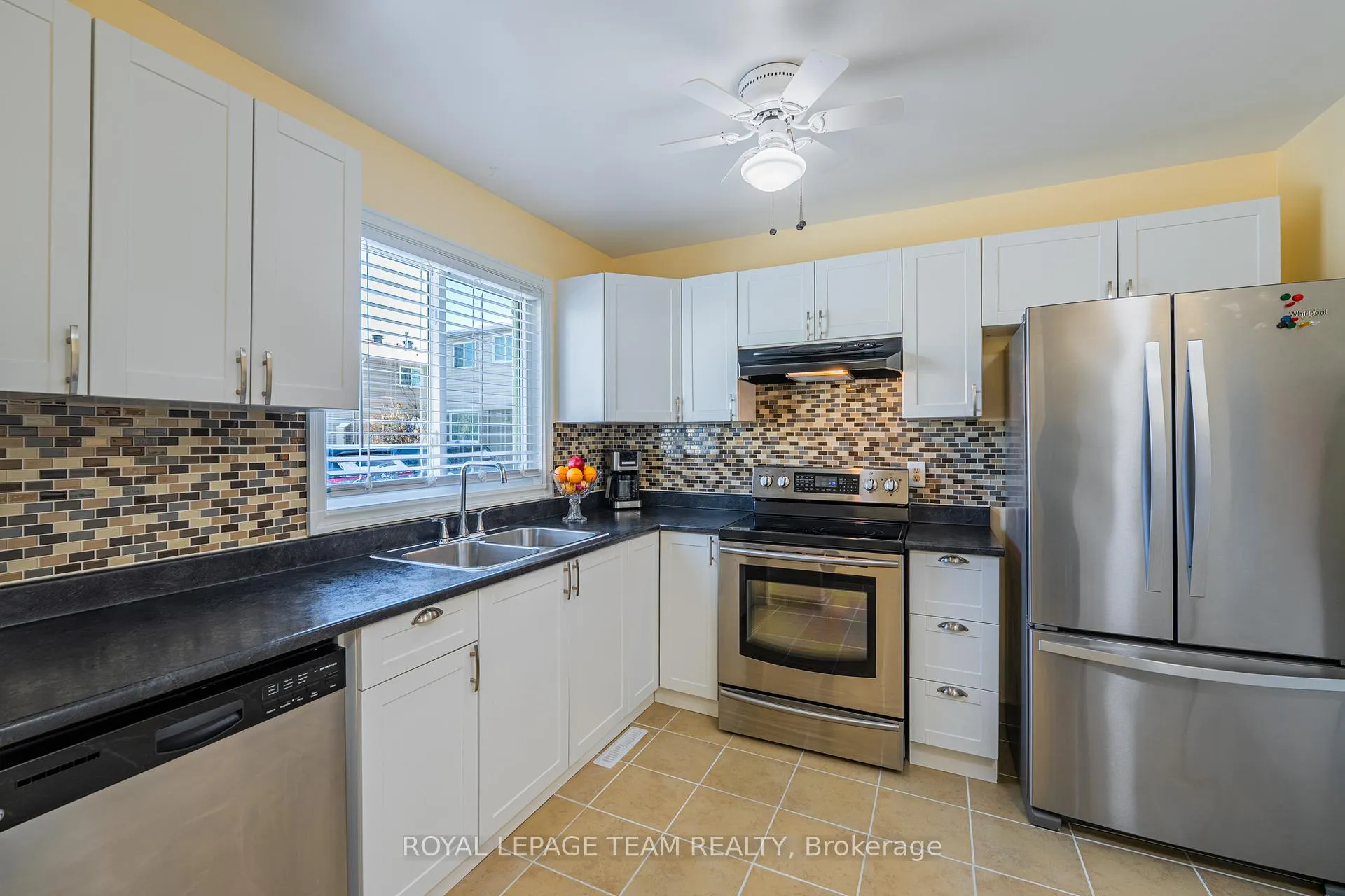 Photo 9 of Unit 67, 1347 Perez Crescent, Ottawa, Carson Grove — HOMEH