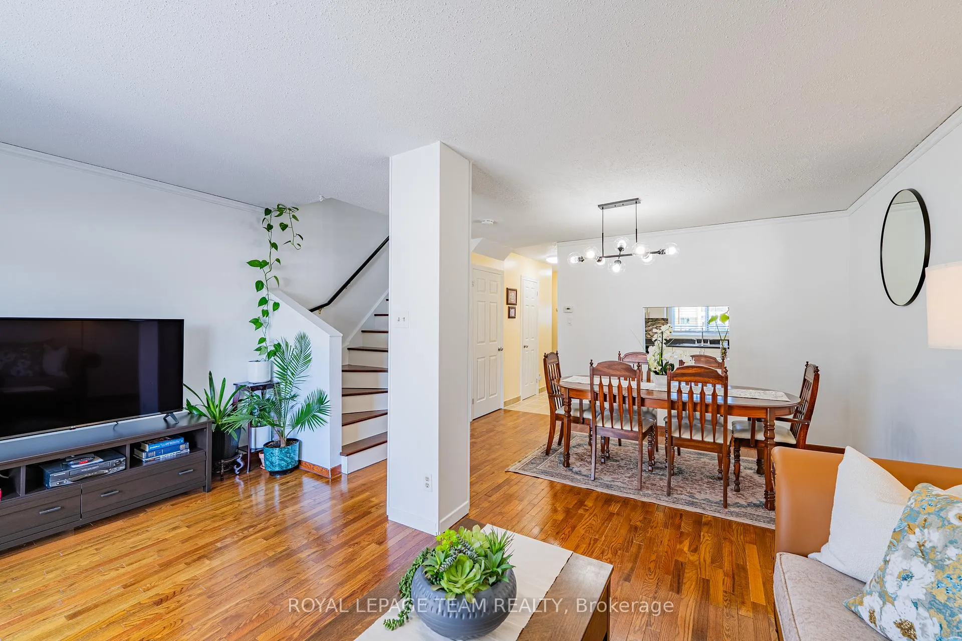 Photo 22 of Unit 67, 1347 Perez Crescent, Ottawa, Carson Grove — HOMEH