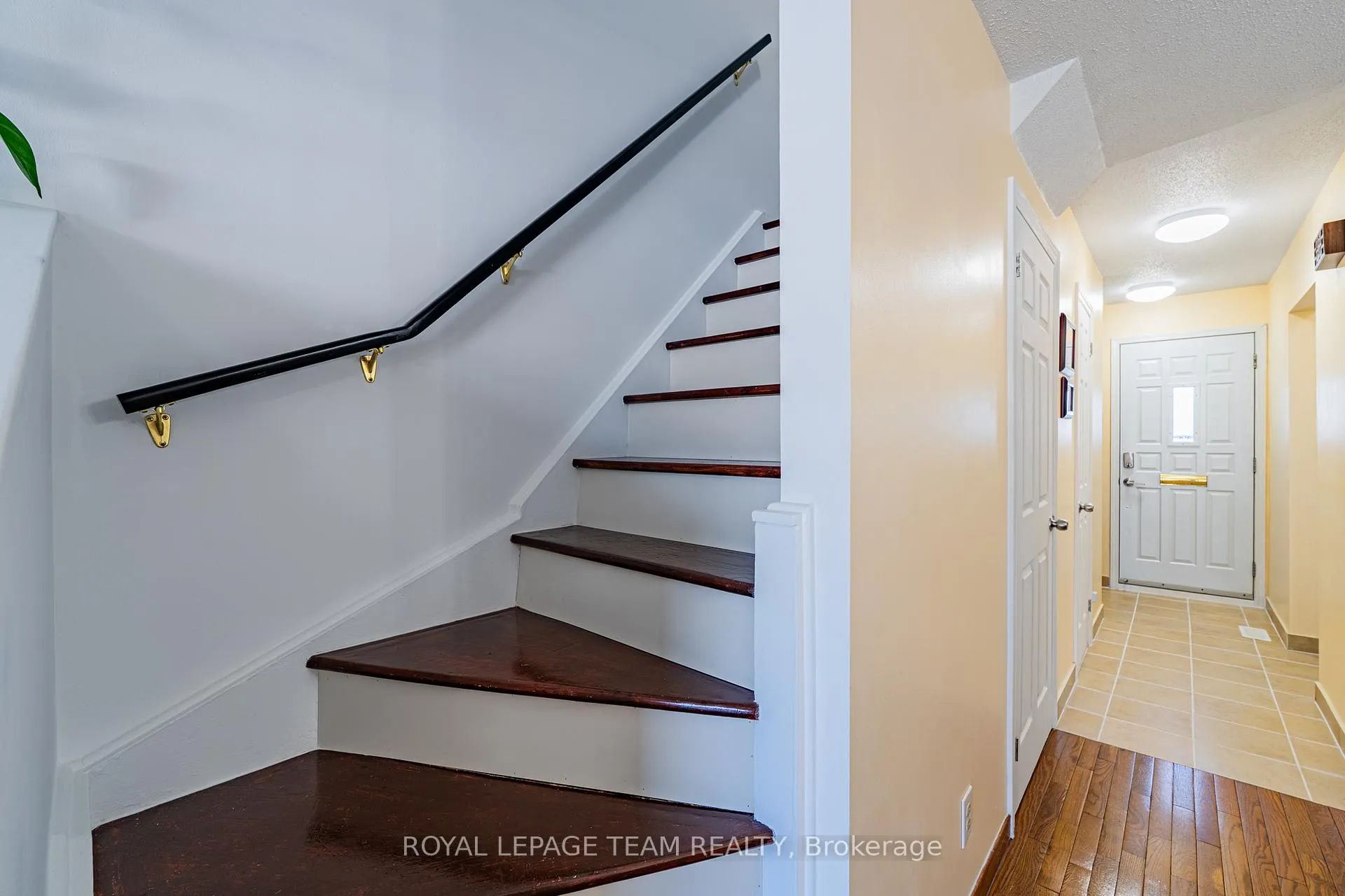 Photo 23 of Unit 67, 1347 Perez Crescent, Ottawa, Carson Grove — HOMEH