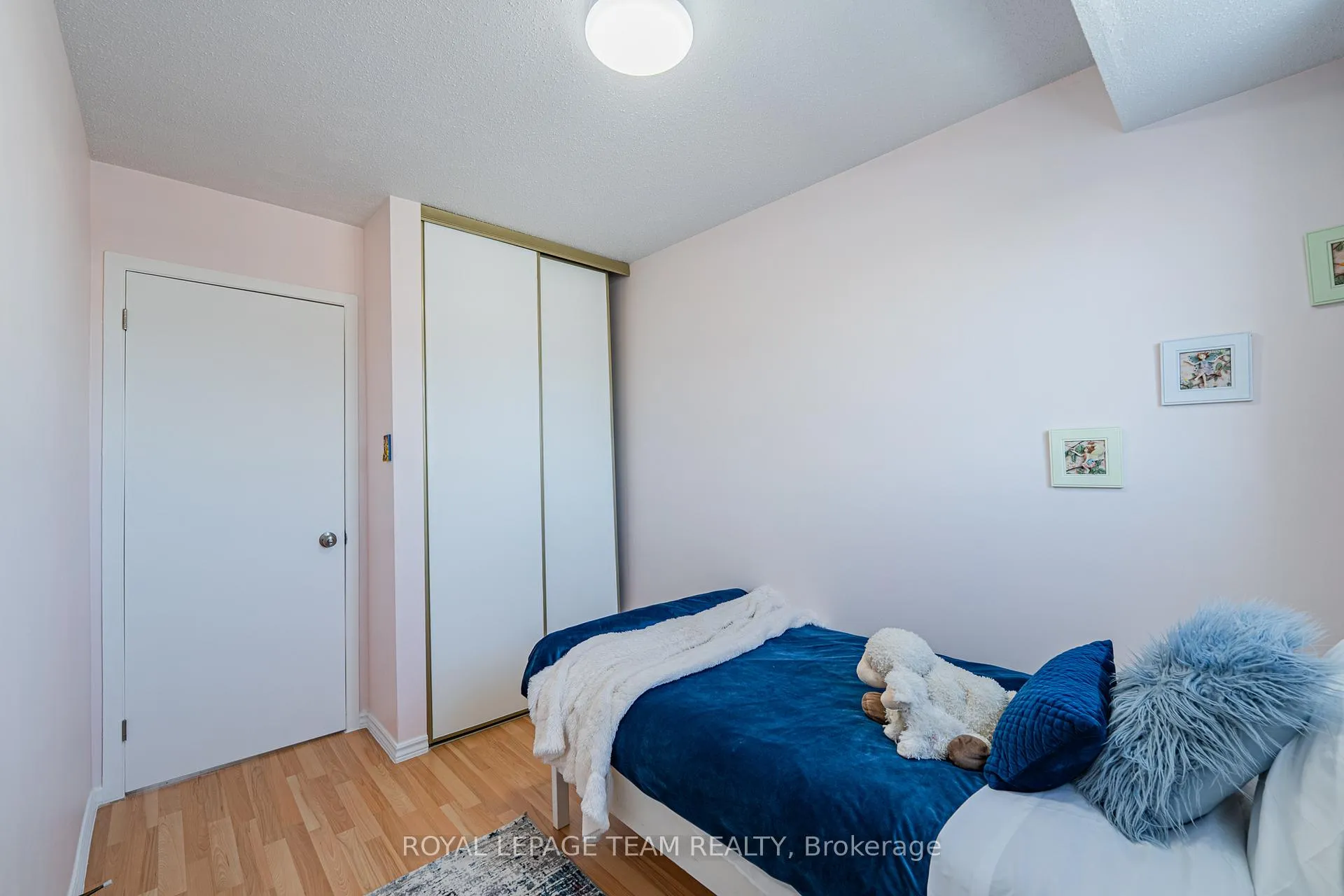 Photo 32 of Unit 67, 1347 Perez Crescent, Ottawa, Carson Grove — HOMEH