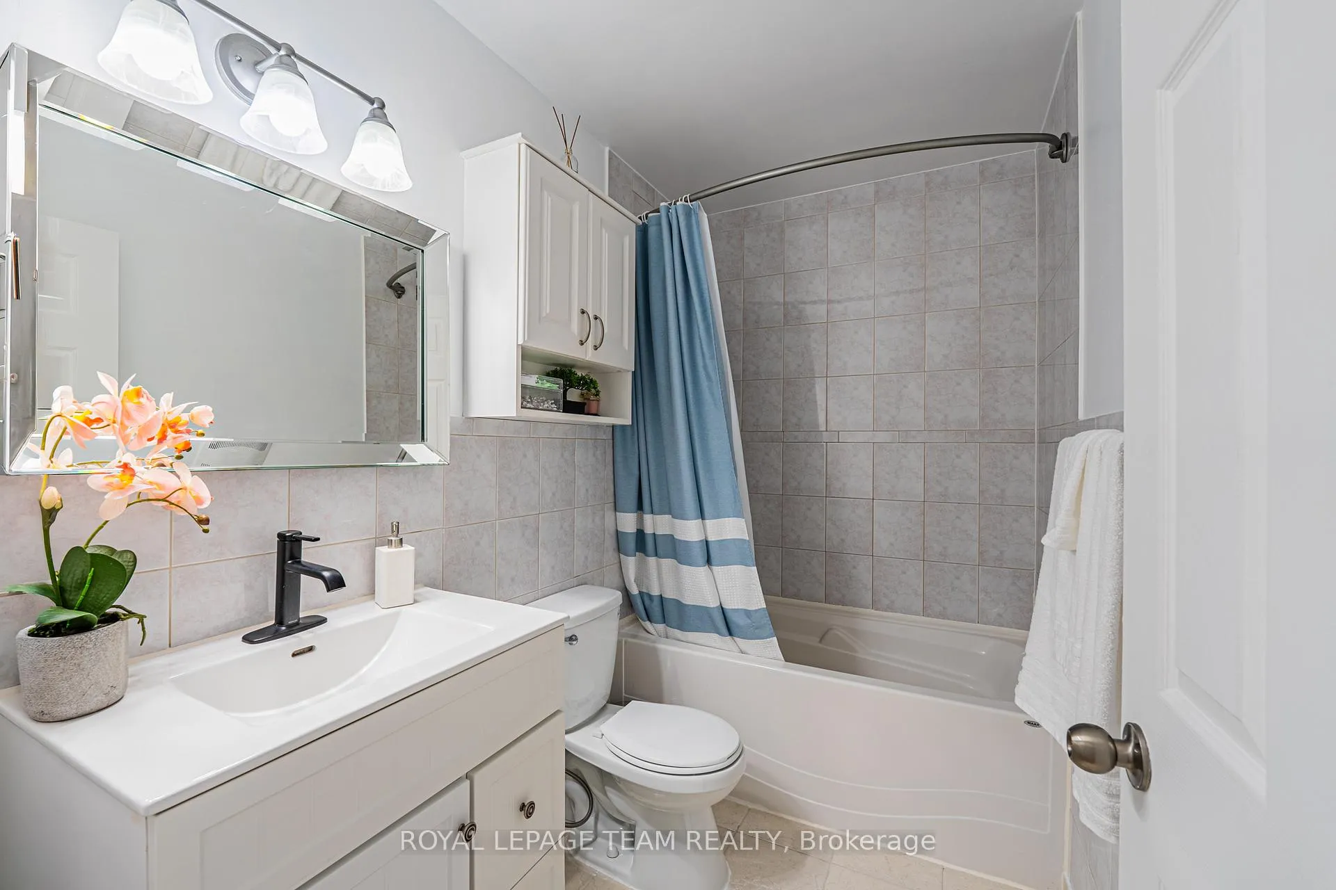 Photo 33 of Unit 67, 1347 Perez Crescent, Ottawa, Carson Grove — HOMEH