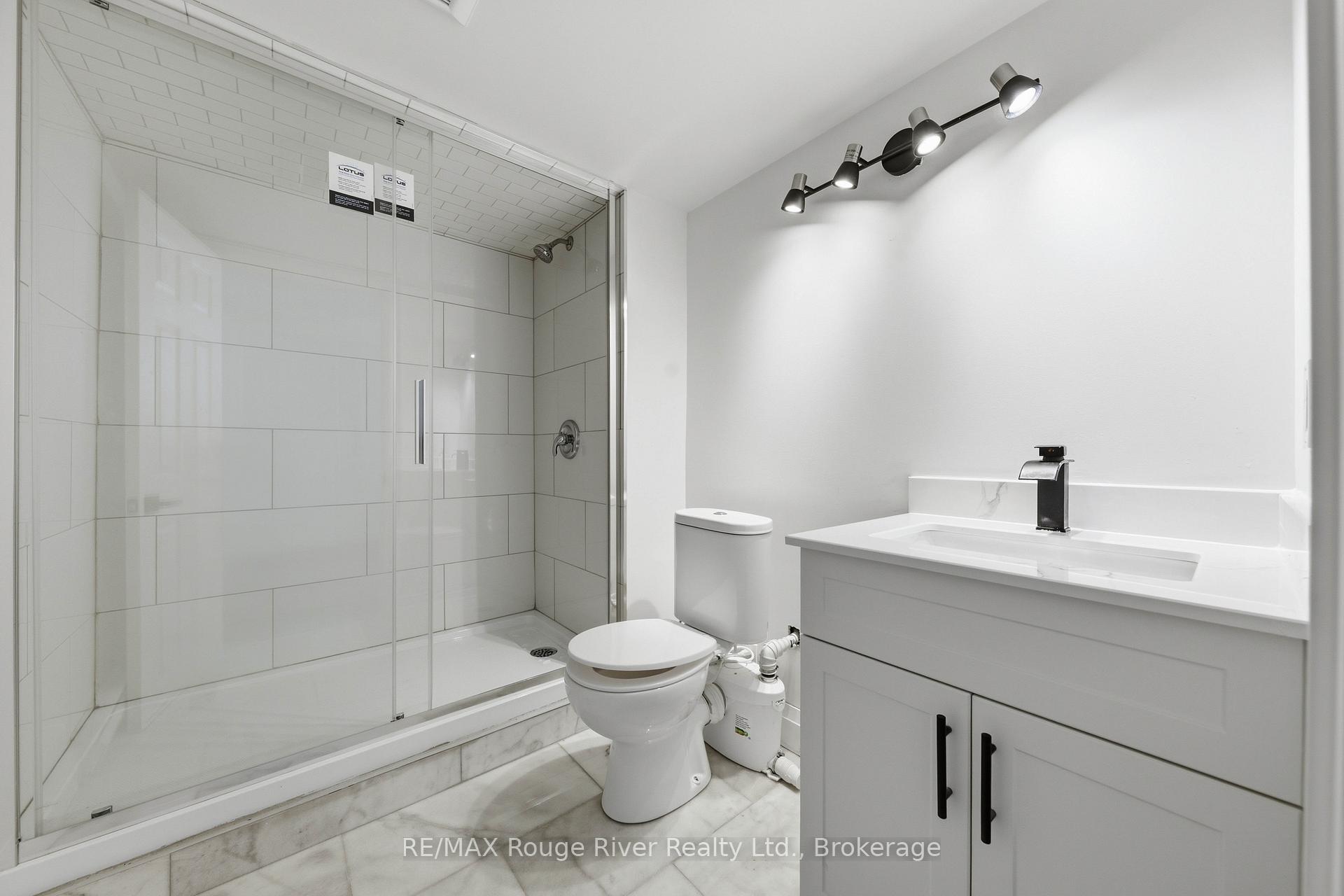 Photo 4 of Unit Unit C, 144 Macdonald Avenue, Belleville, Belleville Ward — HOMEH