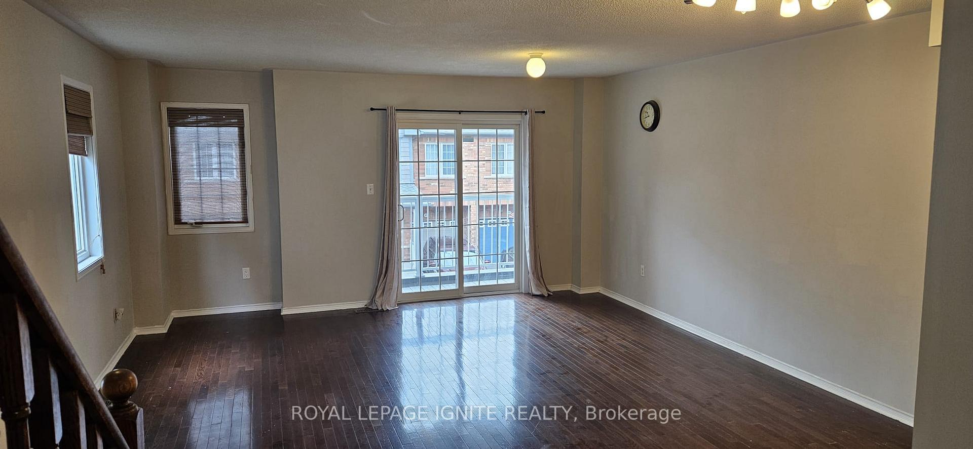 Photo 13 of 62 Ventura Lane, Ajax, Central — HOMEH