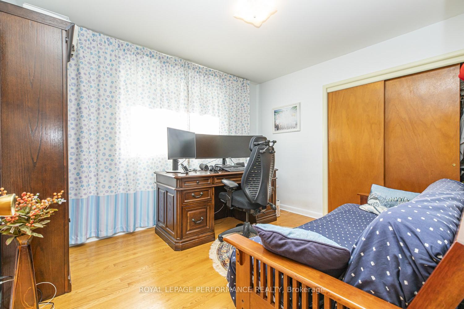 Photo 18 of 642 Sherbourne Road, Ottawa, Carlingwood — HOMEH