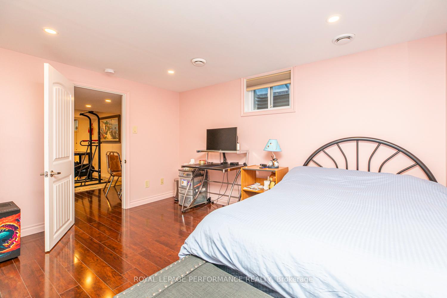 Photo 35 of 642 Sherbourne Road, Ottawa, Carlingwood — HOMEH