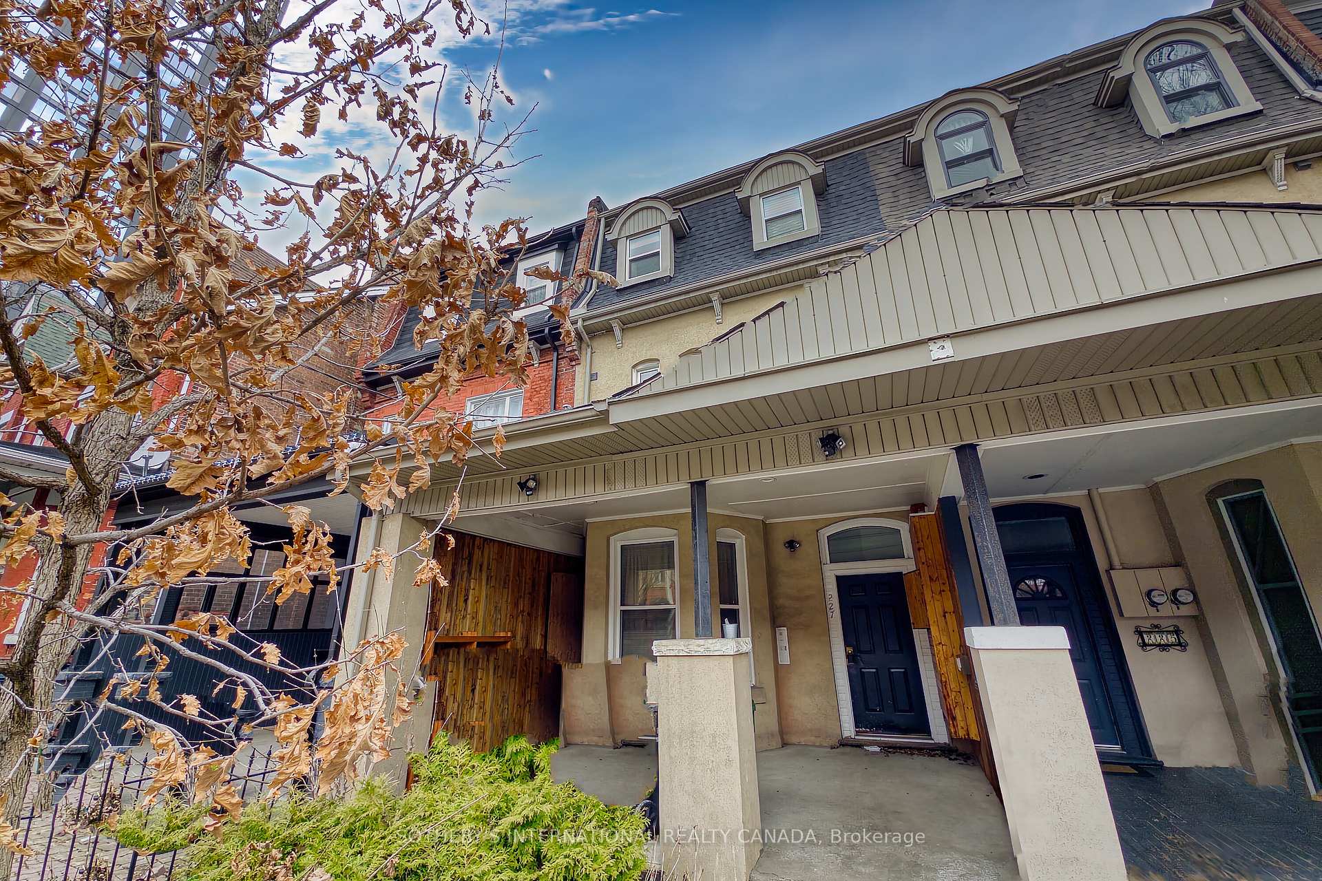 Photo 11 of Unit 1, 227 Beverley Street, Toronto, Kensington-Chinatown — HOMEH