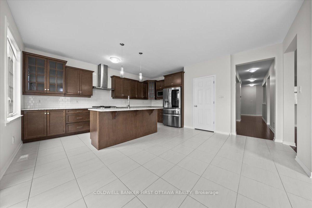 Photo 8 of 118 Culloden Crescent, Ottawa, Barrhaven - Stonebridge — HOMEH