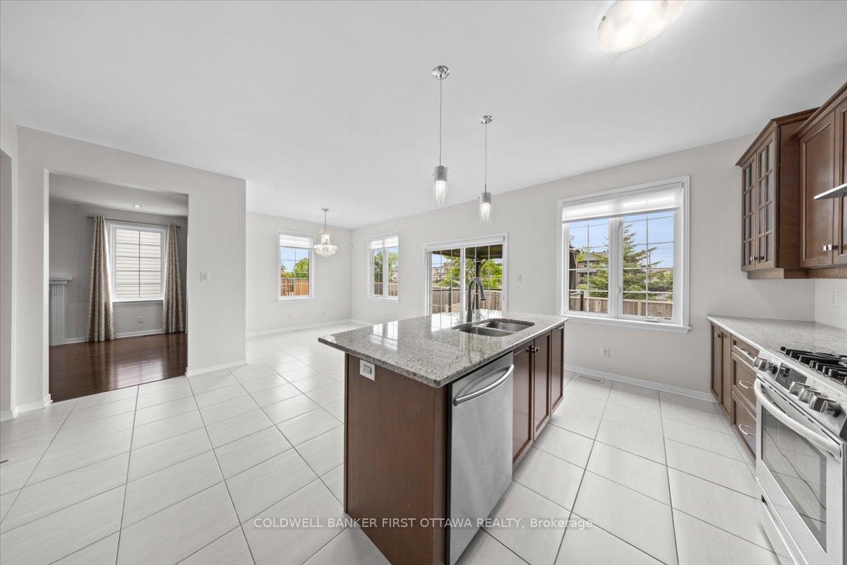 Photo 11 of 118 Culloden Crescent, Ottawa, Barrhaven - Stonebridge — HOMEH