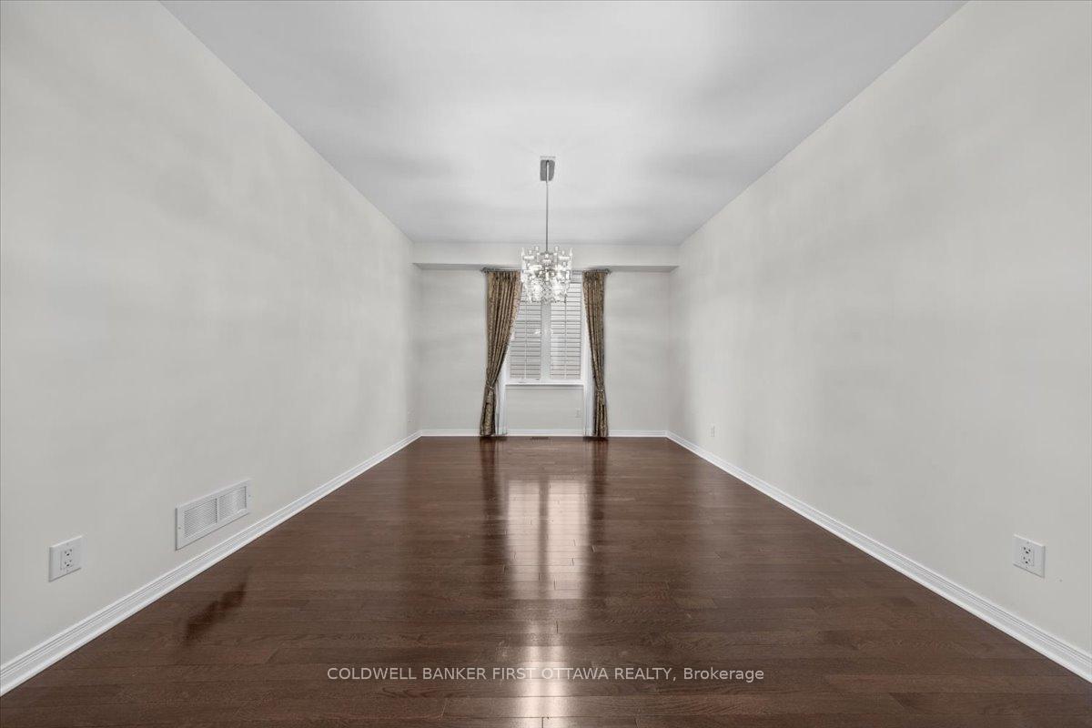 Photo 13 of 118 Culloden Crescent, Ottawa, Barrhaven - Stonebridge — HOMEH