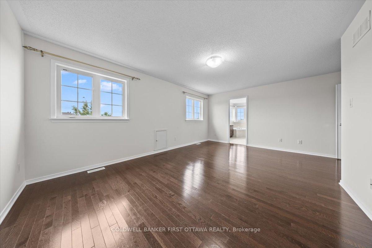 Photo 21 of 118 Culloden Crescent, Ottawa, Barrhaven - Stonebridge — HOMEH