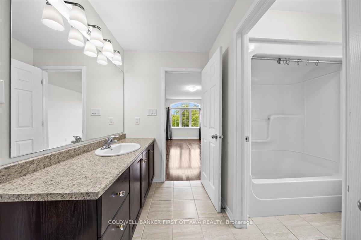 Photo 28 of 118 Culloden Crescent, Ottawa, Barrhaven - Stonebridge — HOMEH