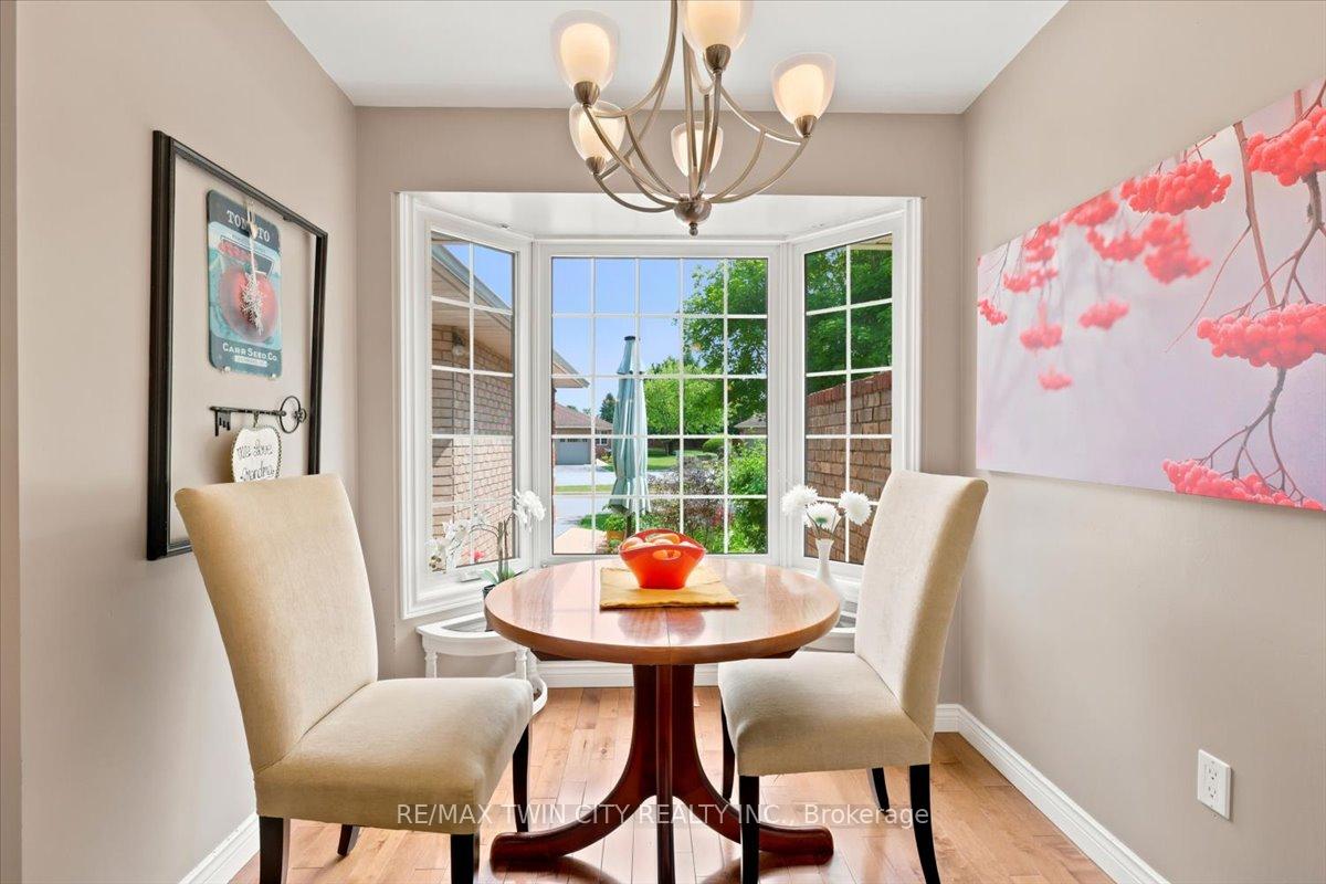 Photo 15 of Unit 14, 75 Beasley Crescent, Cambridge, Greenway-Chaplin — HOMEH