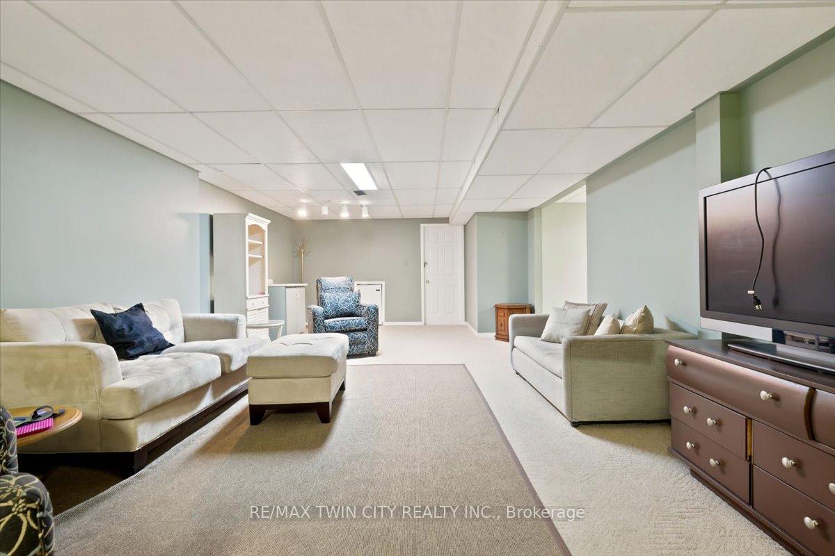 Photo 34 of Unit 14, 75 Beasley Crescent, Cambridge, Greenway-Chaplin — HOMEH