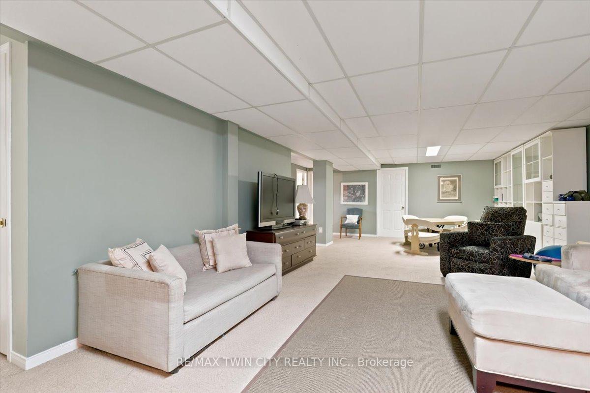 Photo 37 of Unit 14, 75 Beasley Crescent, Cambridge, Greenway-Chaplin — HOMEH