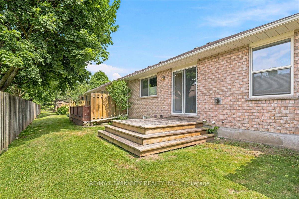 Photo 43 of Unit 14, 75 Beasley Crescent, Cambridge, Greenway-Chaplin — HOMEH