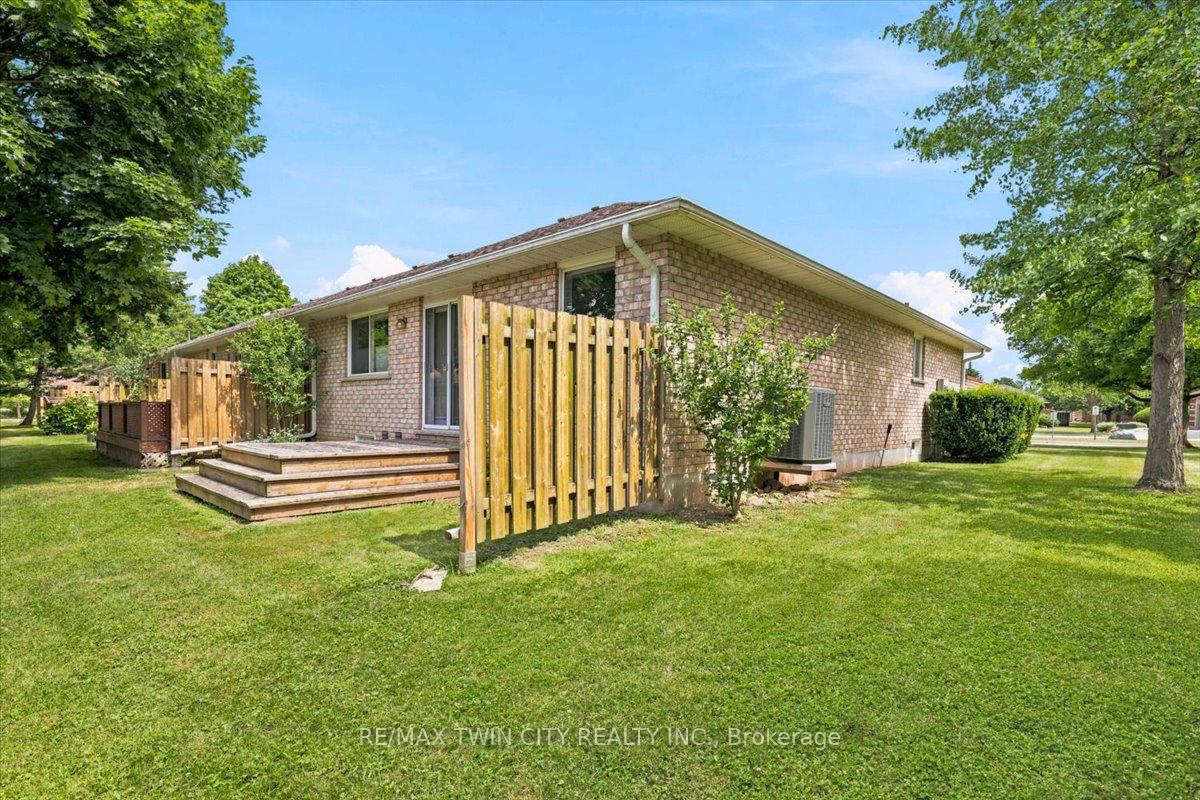 Photo 44 of Unit 14, 75 Beasley Crescent, Cambridge, Greenway-Chaplin — HOMEH