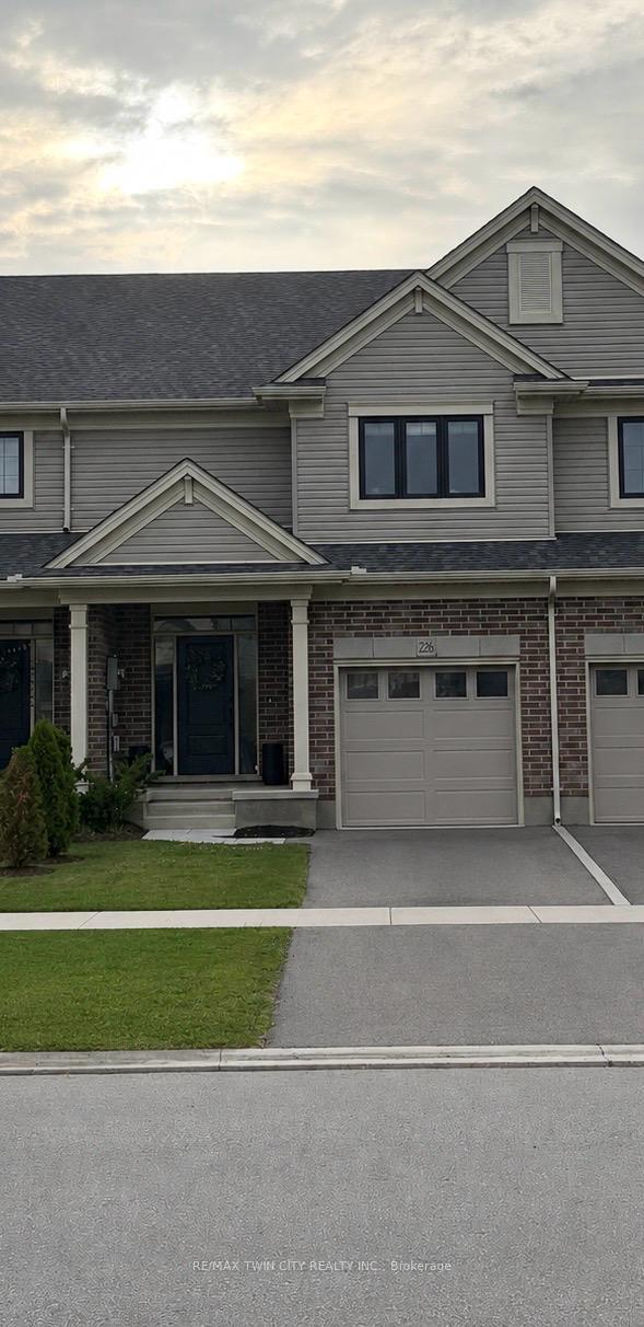 Photo 2 of 226 Renaissance Drive, St. Thomas — HOMEH