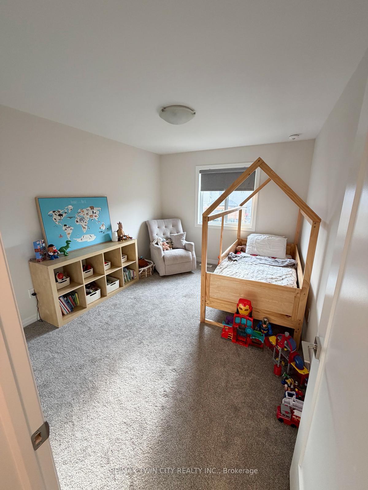 Photo 11 of 226 Renaissance Drive, St. Thomas — HOMEH