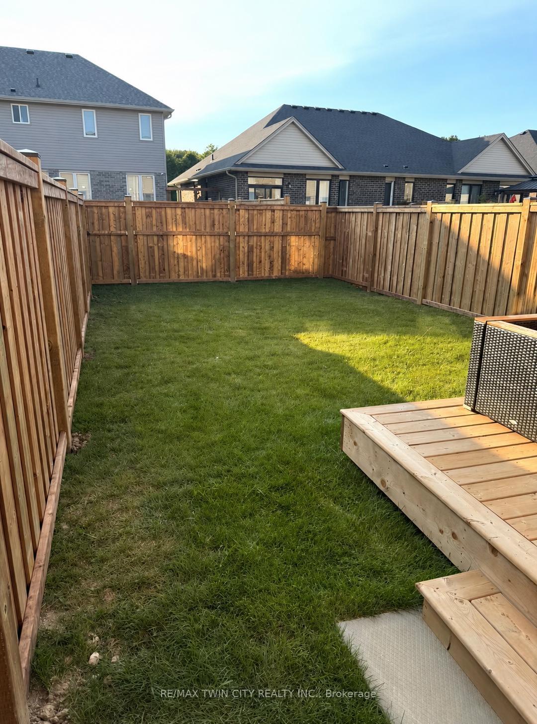 Photo 14 of 226 Renaissance Drive, St. Thomas — HOMEH