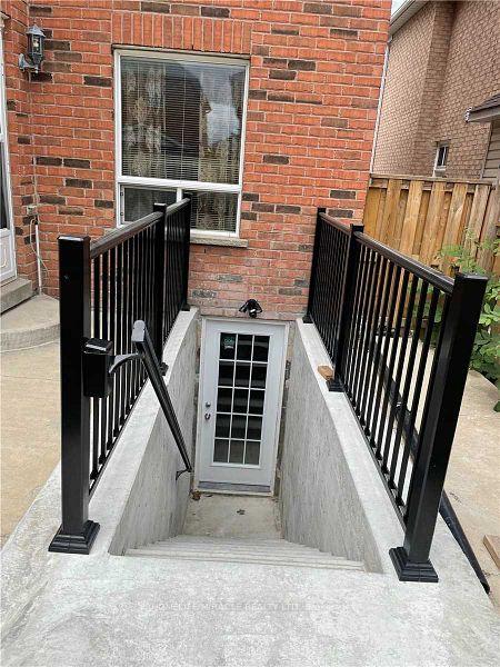 Photo 2 of 76 Jack Rabbit Crescent, Brampton, Sandringham-Wellington — HOMEH