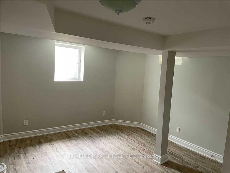 Photo 8 of 76 Jack Rabbit Crescent, Brampton, Sandringham-Wellington — HOMEH