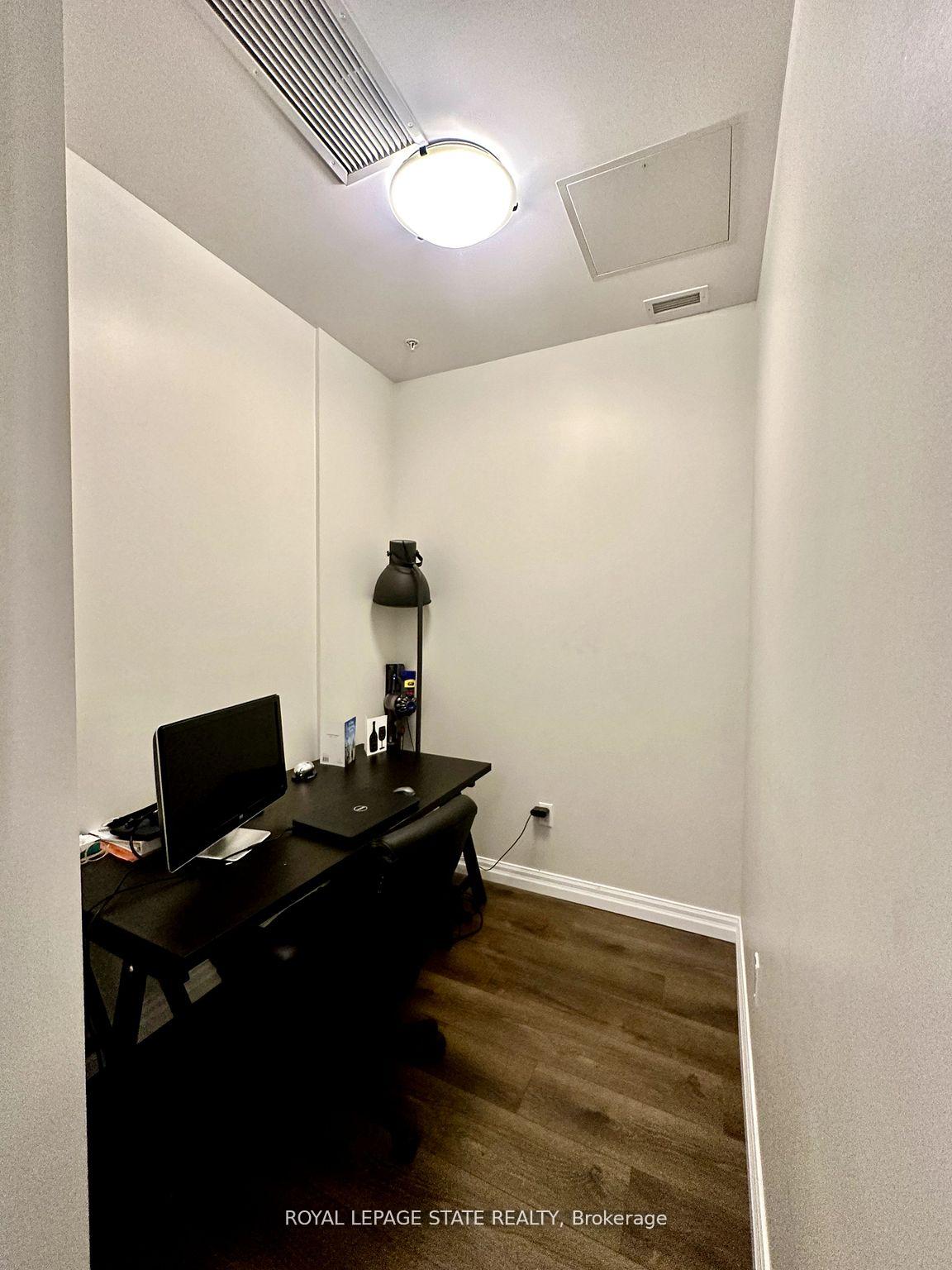 Photo 6 of Unit 306, 112 King Street E, Hamilton, Beasley — HOMEH
