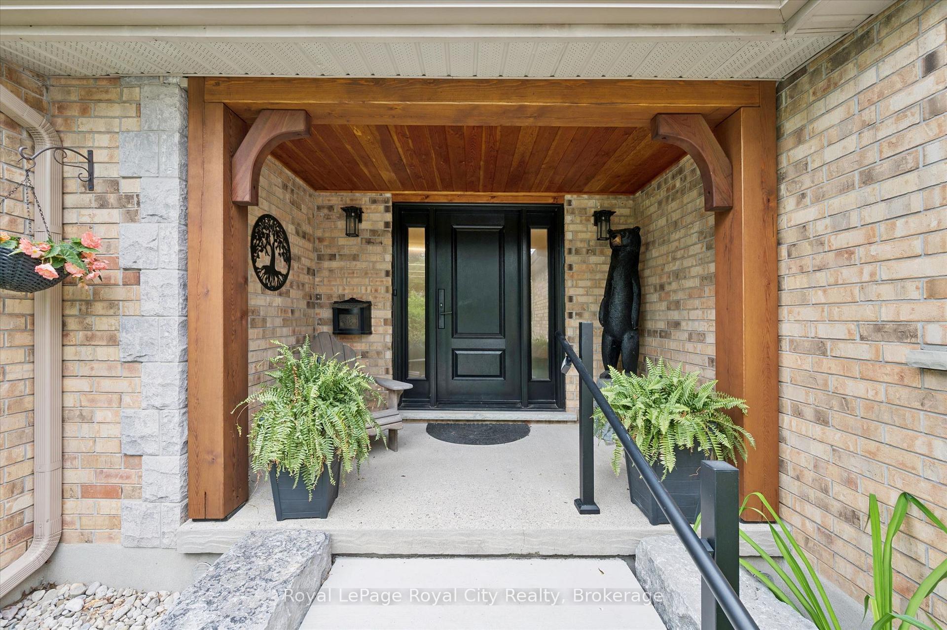 Photo 4 of 147 Downey Road, Guelph, Kortright Hills — HOMEH