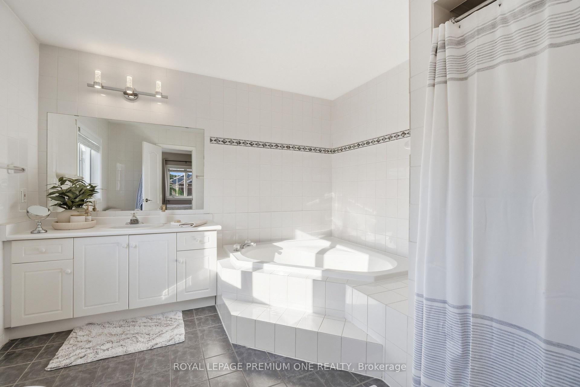 Photo 22 of 100 Isaac Murray Avenue, Vaughan, Maple — HOMEH