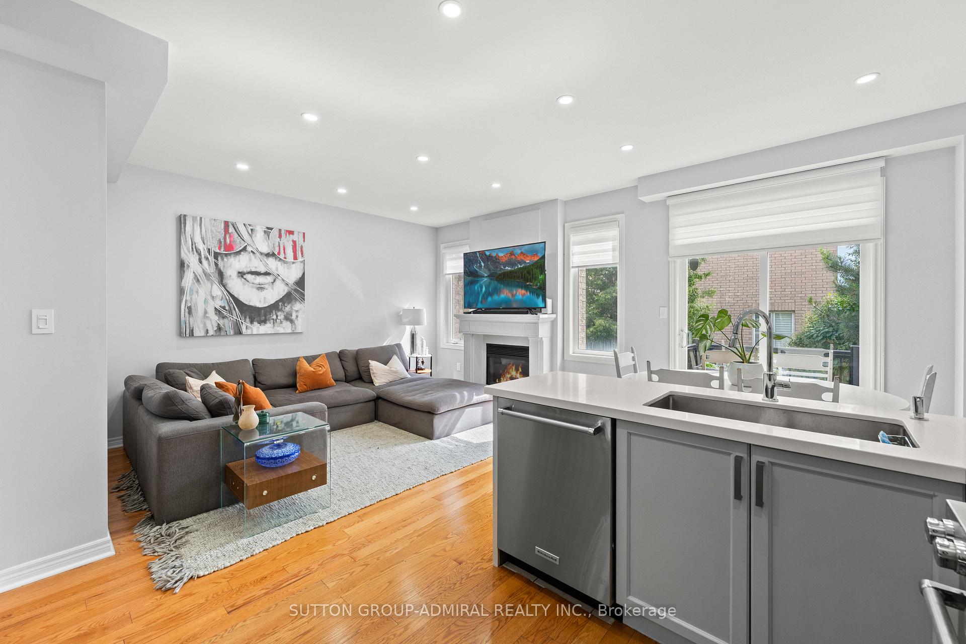 Photo 9 of 11 Clovis Street, Vaughan, Patterson — HOMEH