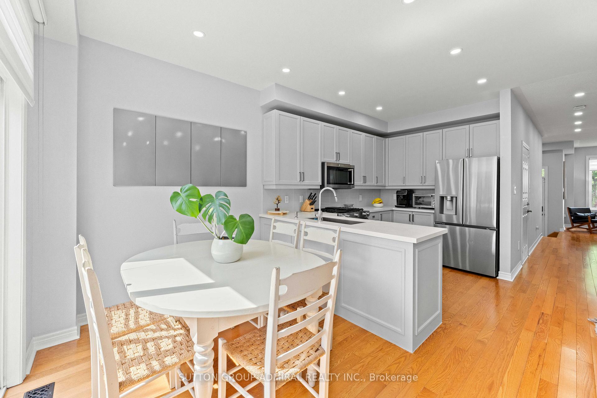Photo 10 of 11 Clovis Street, Vaughan, Patterson — HOMEH