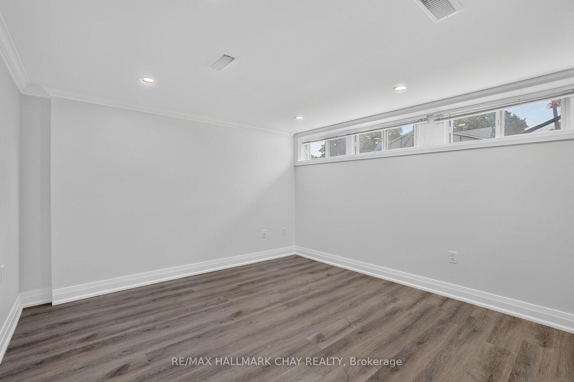 Photo 22 of Unit Lower, 80 Beaumode Heights Drive, Etobicoke, Thistletown-Beaumonde Heights — HOMEH