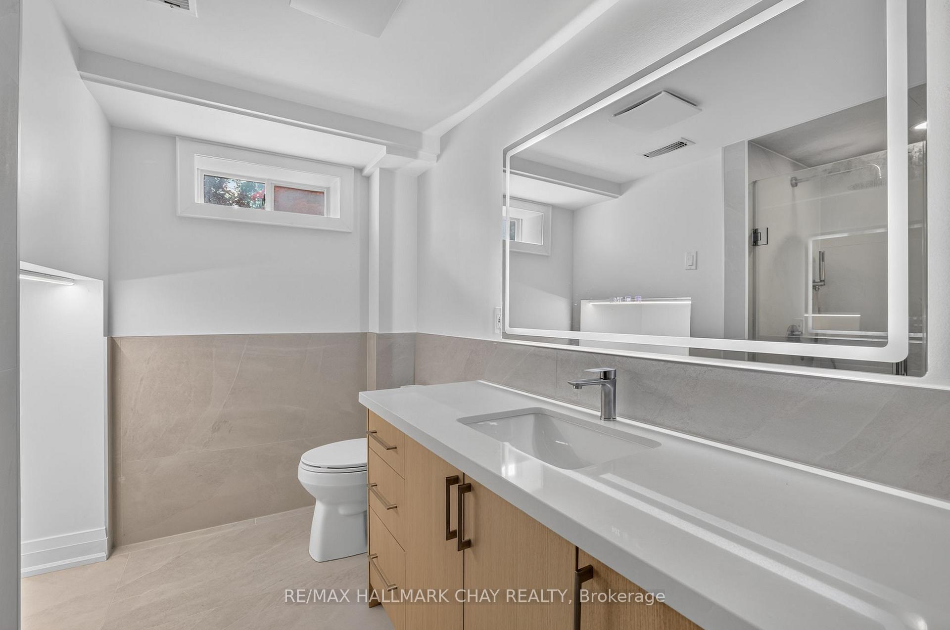 Photo 26 of Unit Lower, 80 Beaumode Heights Drive, Etobicoke, Thistletown-Beaumonde Heights — HOMEH