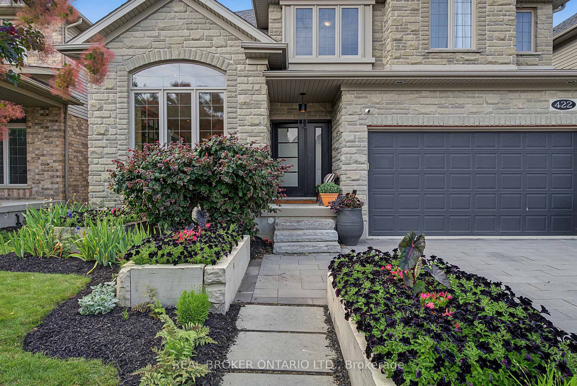 Photo 2 of 422 Rideau River Street, Waterloo, Conservation Meadows — HOMEH