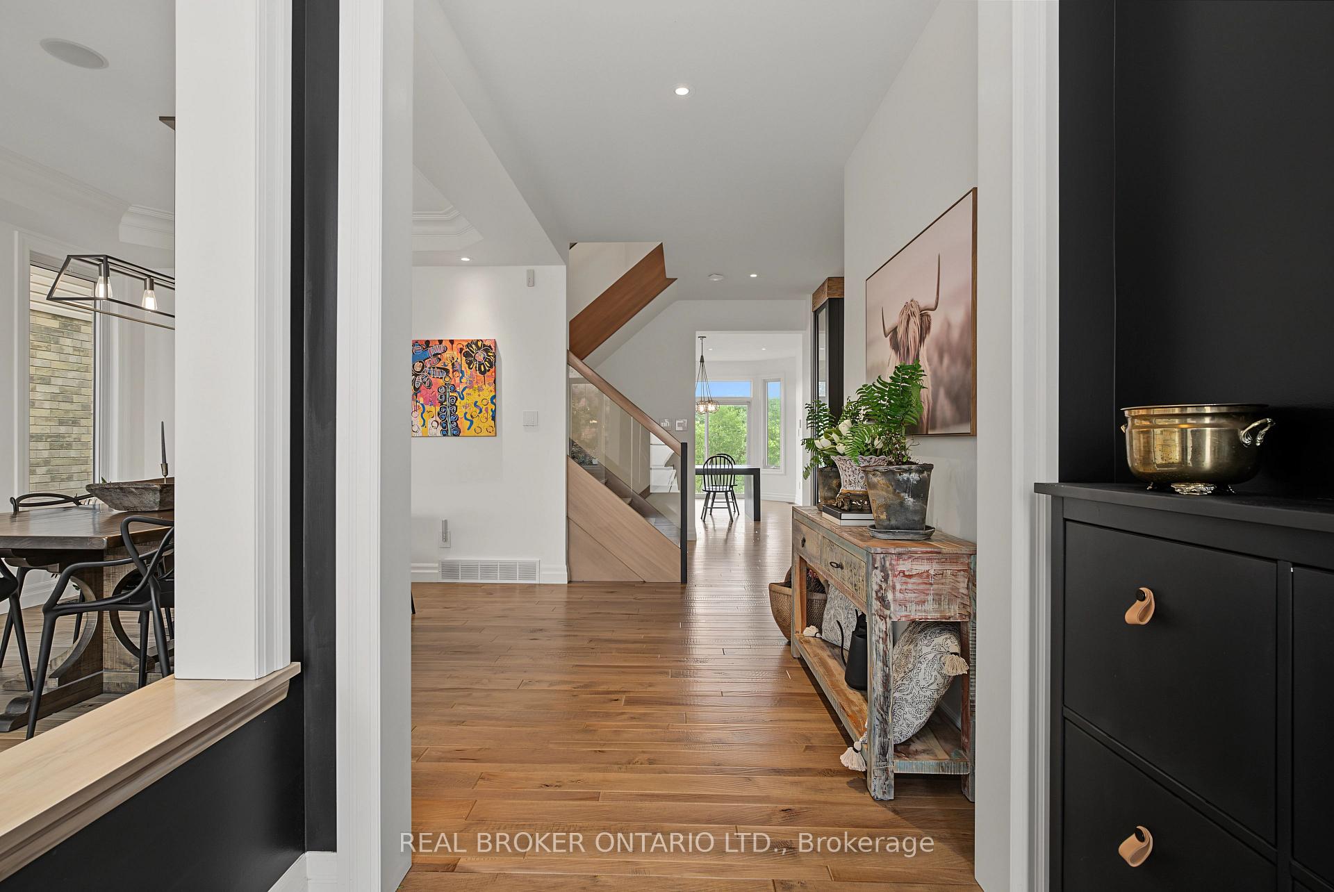 Photo 5 of 422 Rideau River Street, Waterloo, Conservation Meadows — HOMEH