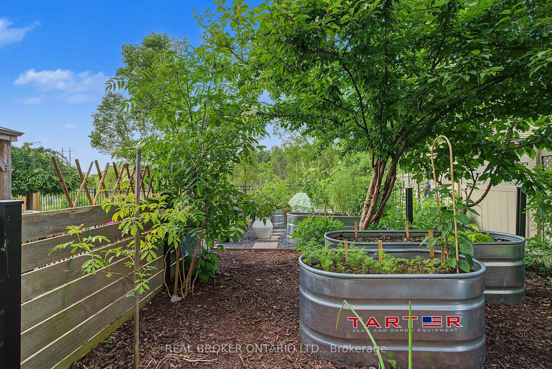 Photo 47 of 422 Rideau River Street, Waterloo, Conservation Meadows — HOMEH
