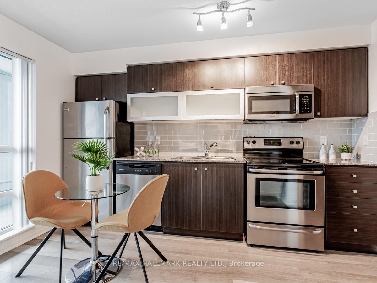 Photo 14 of Unit 1905, 2015 Sheppard Avenue E, North York, Henry Farm — HOMEH