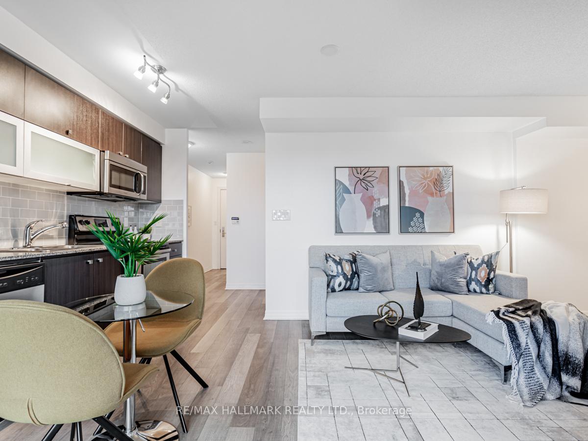 Photo 17 of Unit 1905, 2015 Sheppard Avenue E, North York, Henry Farm — HOMEH