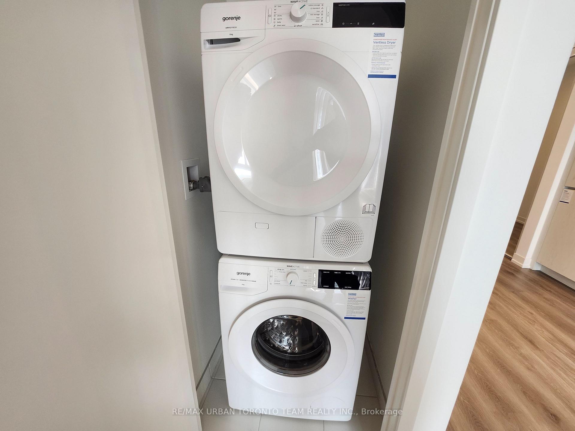Photo 9 of Unit 2716, 28 Interchange Way, Vaughan, Vaughan Corporate Centre — HOMEH