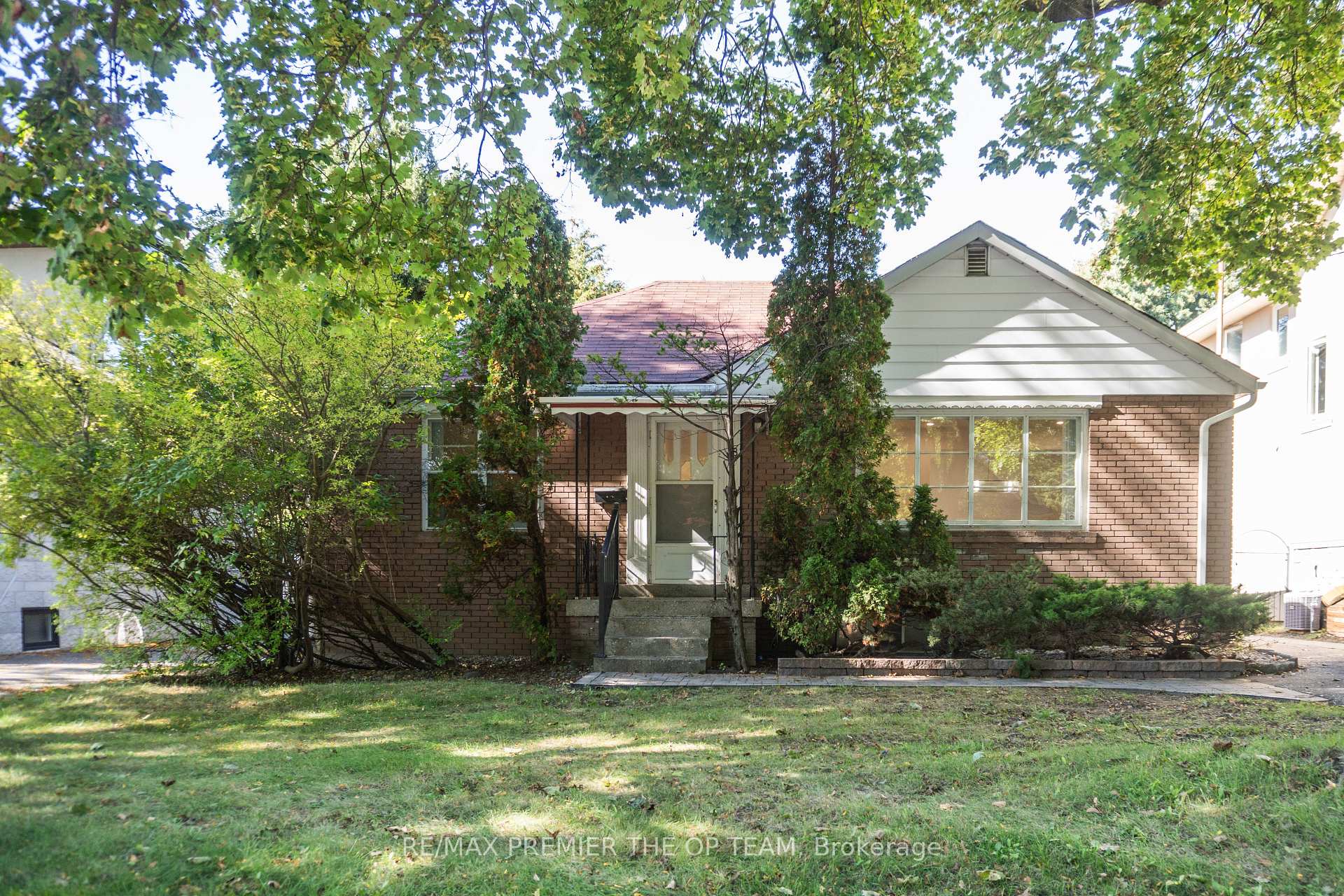 Front of 148 Martin Grove Road