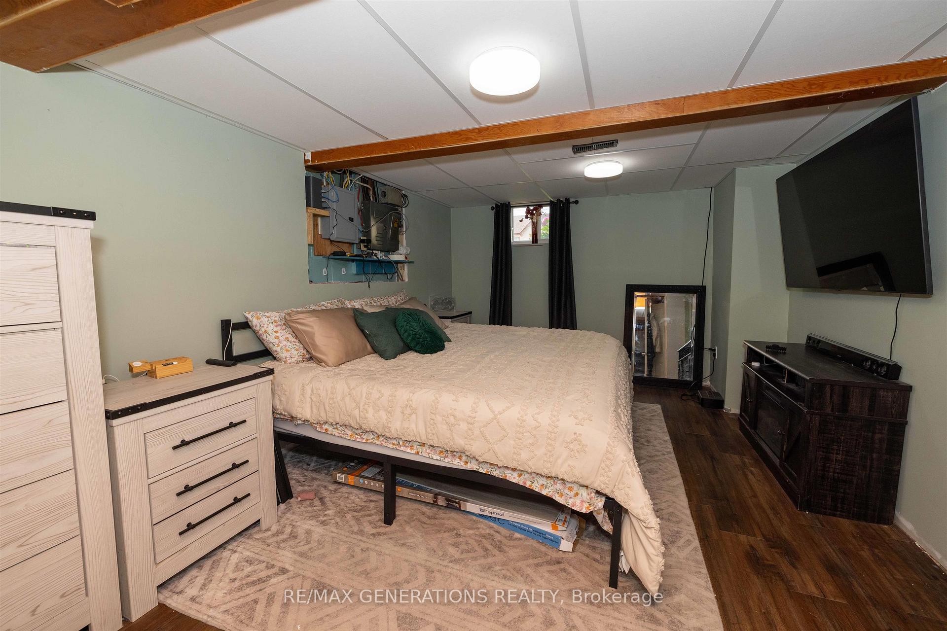 Photo 13 of 407 Markland Street, Thunder Bay, Academy Heights — HOMEH