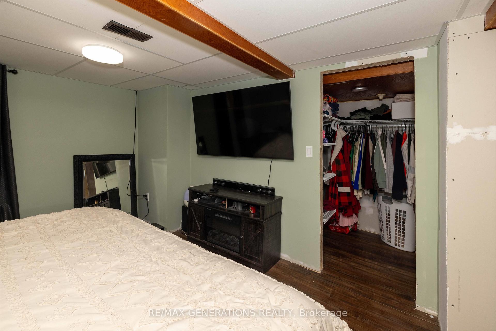 Photo 14 of 407 Markland Street, Thunder Bay, Academy Heights — HOMEH