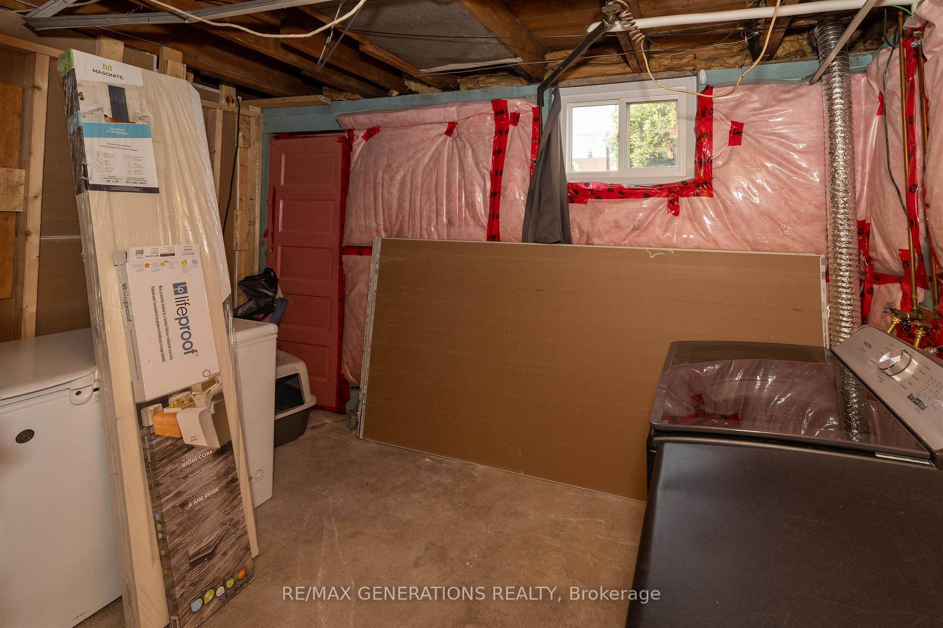 Photo 20 of 407 Markland Street, Thunder Bay, Academy Heights — HOMEH