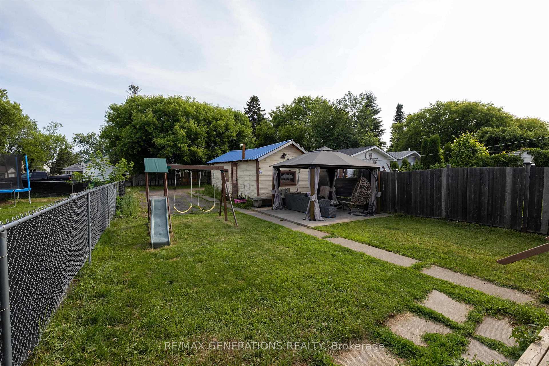 Photo 27 of 407 Markland Street, Thunder Bay, Academy Heights — HOMEH