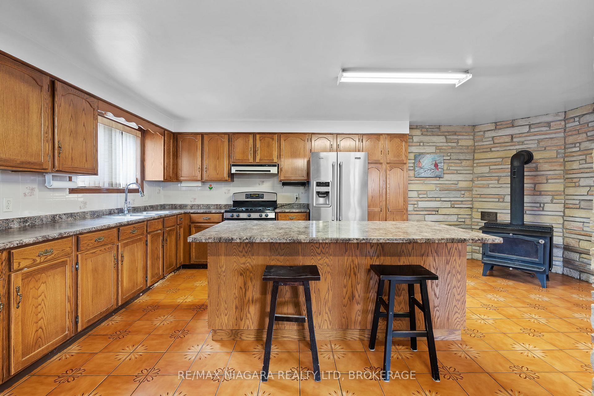 Photo 33 of 11292 Golf Course Road, Wainfleet, Marshville/Winger — HOMEH