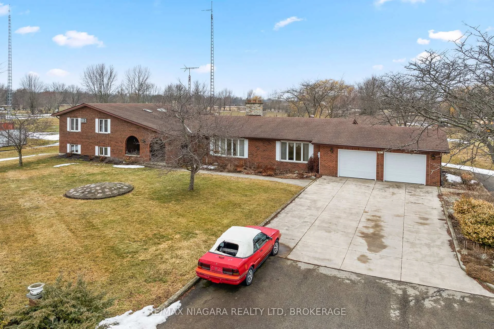 Photo 2 of 11292 Golf Course Road, Wainfleet, Marshville/Winger — HOMEH