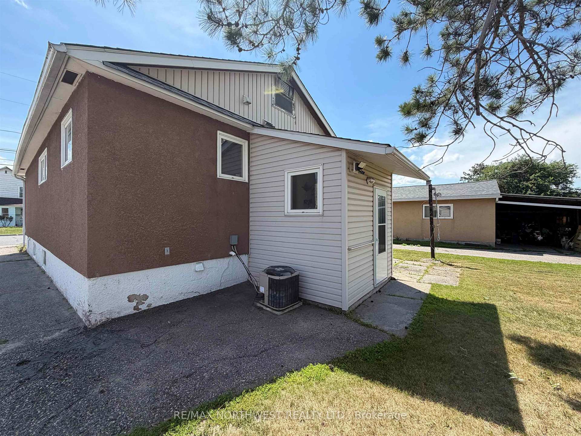 Photo 26 of 238 Third Street E, Fort Frances — HOMEH