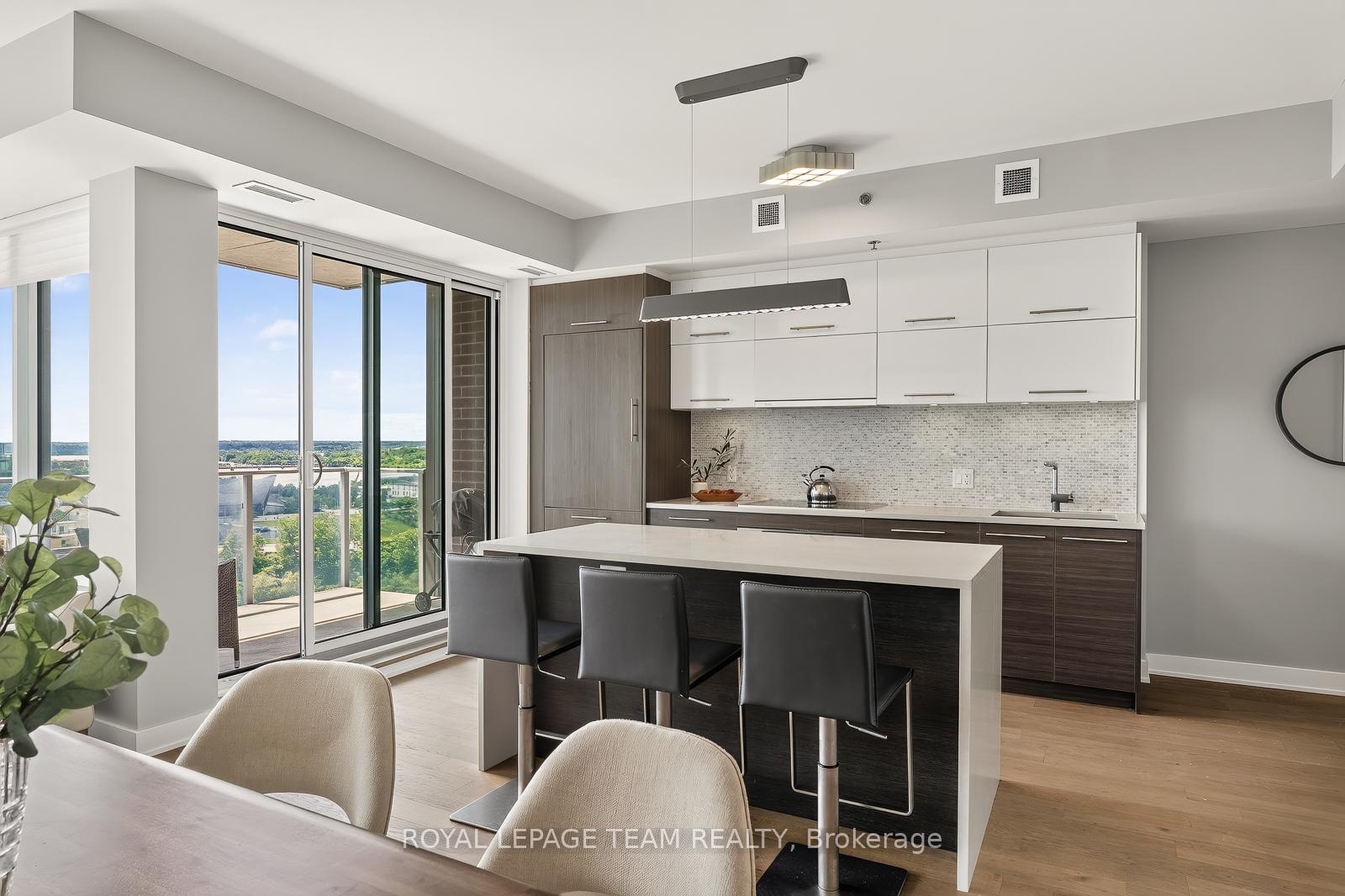 Photo 12 of Unit 903, 428 Sparks Street, Ottawa, Ottawa Centre — HOMEH