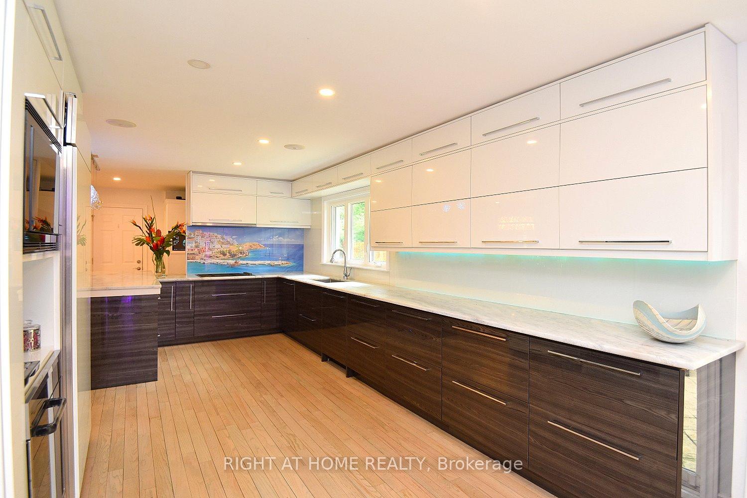 Photo 7 of 4299 Lakeshore Road, Burlington, Shoreacres — HOMEH