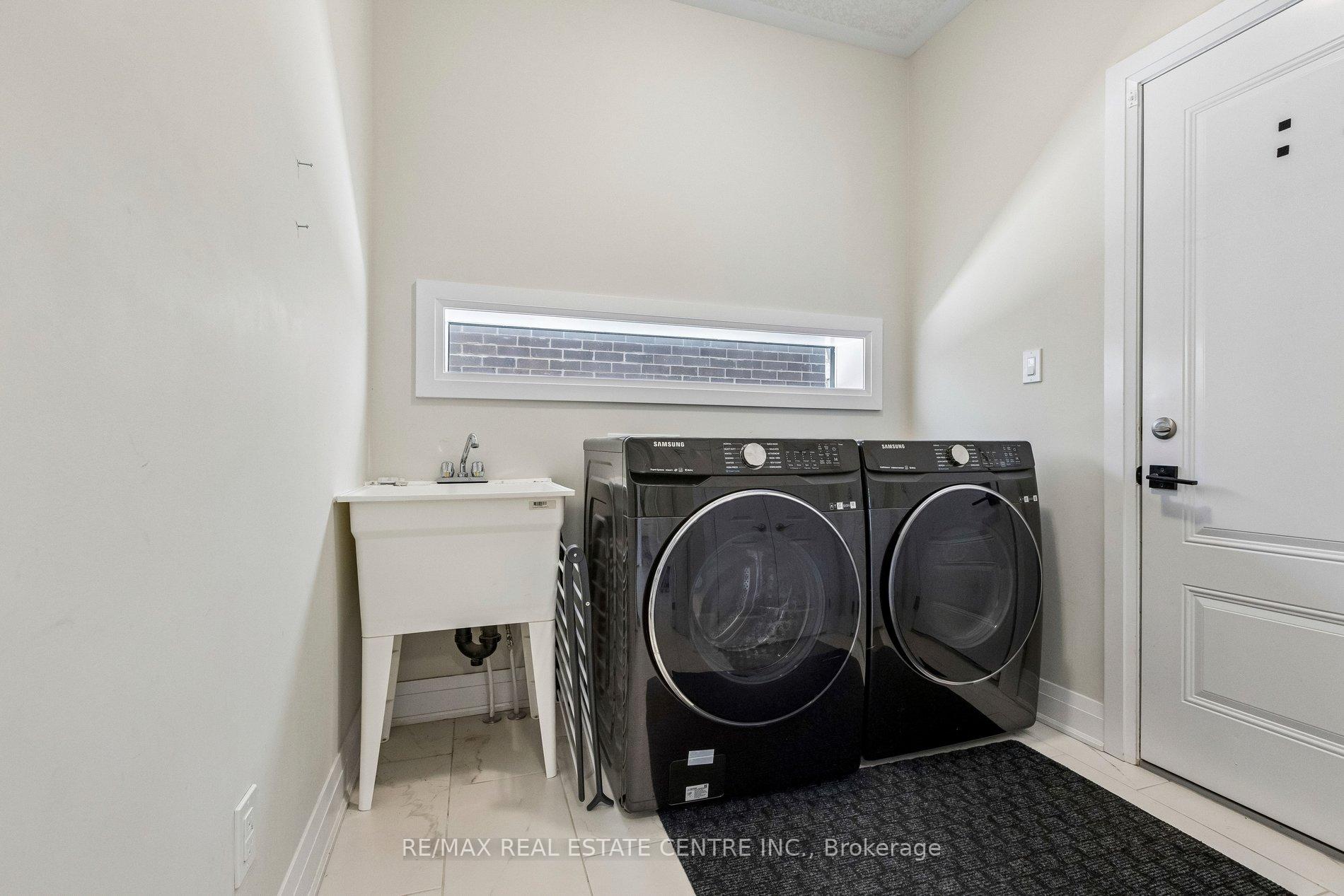 Photo 7 of 294 Chokecherry Crescent, Waterloo, Columbia Forest/Clair Hills — HOMEH