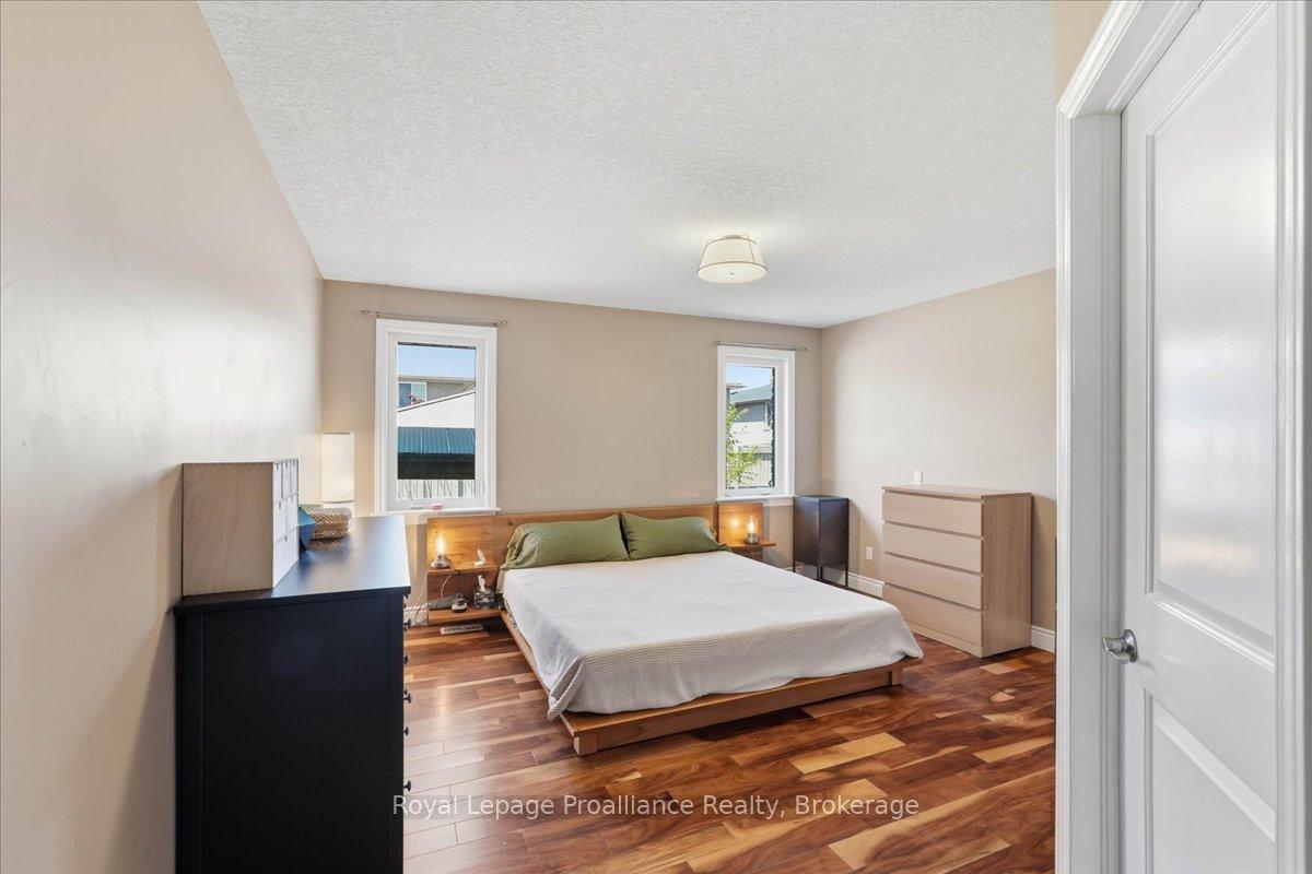 Photo 17 of 13 Freedom Crescent, Quinte West, Sidney Ward — HOMEH